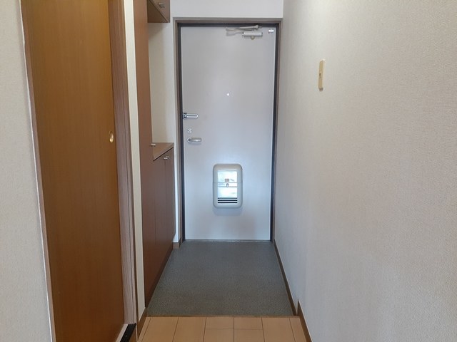 アンソレイエ　アオキ 玄関