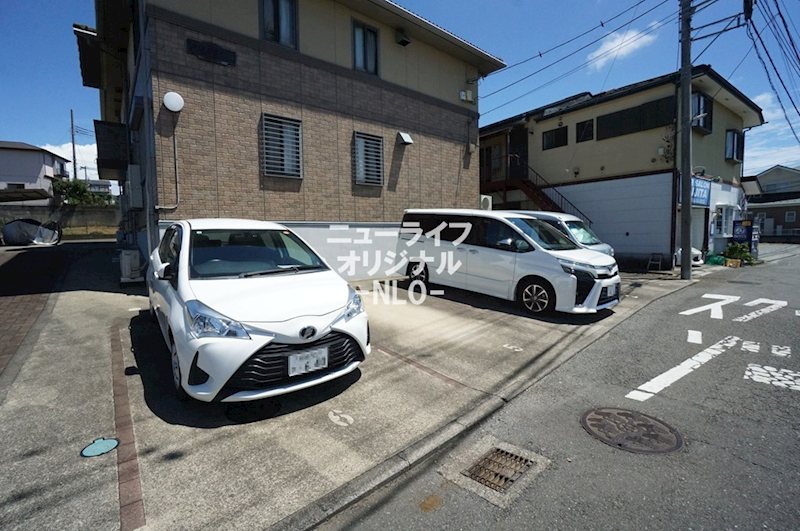 アリエス湘南 駐車場