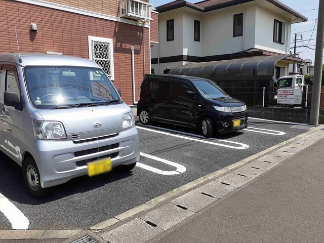 ジュイールⅢ 駐車場
