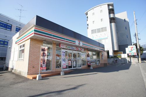 アイル：ヴィラＫ コンビニ