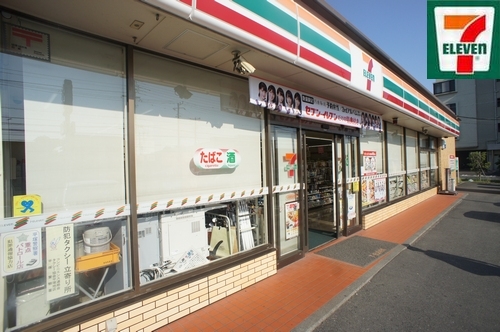 セン・ラークヒルズ コンビニ