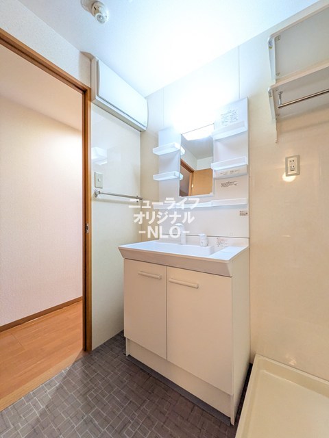 ベルシャイン厚木 洗面所
