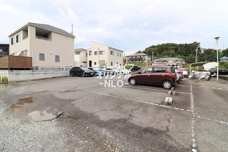 Ｂｅｌｌｅｖｕｅ壱番館 駐車場