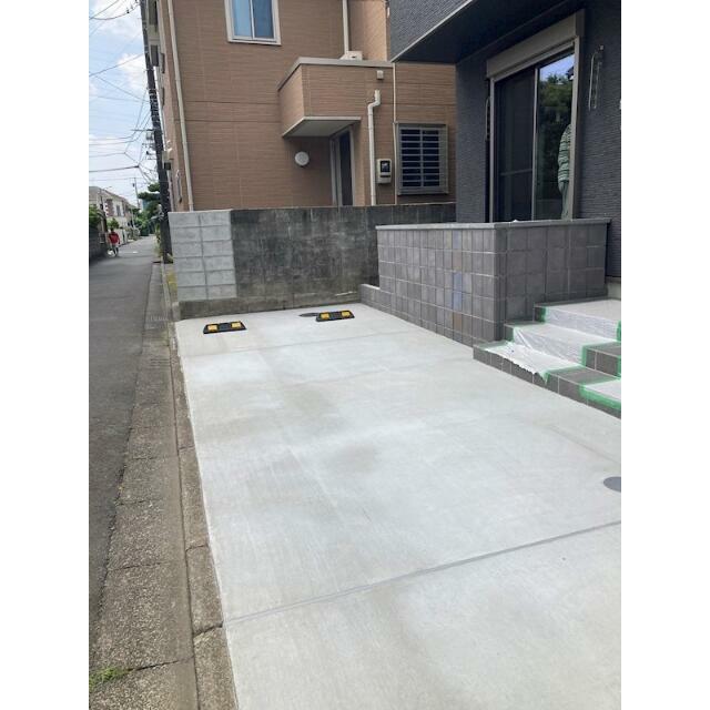 サンライズ町田 駐車場