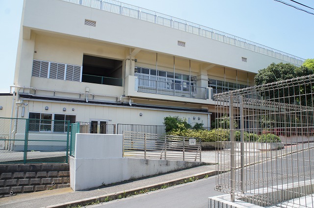 フェリーチェ 小学校