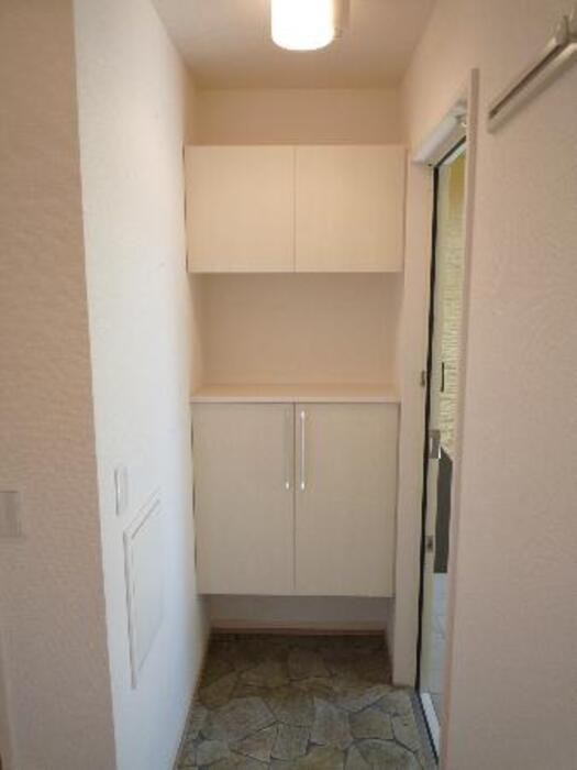 フェリーチェ湘南 玄関