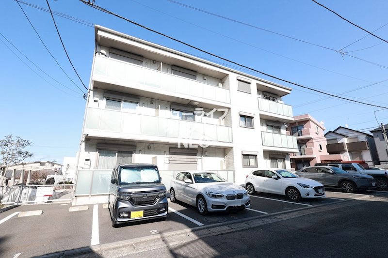 エクラージュⅡ 駐車場