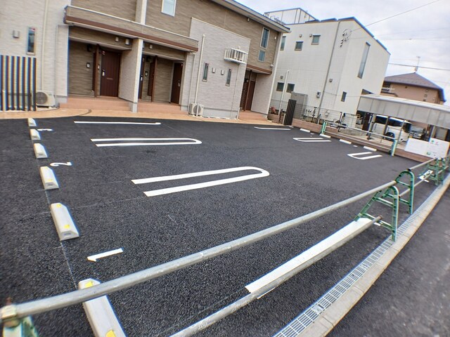 カーサ　マレ 駐車場