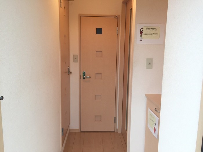 フローラ 玄関