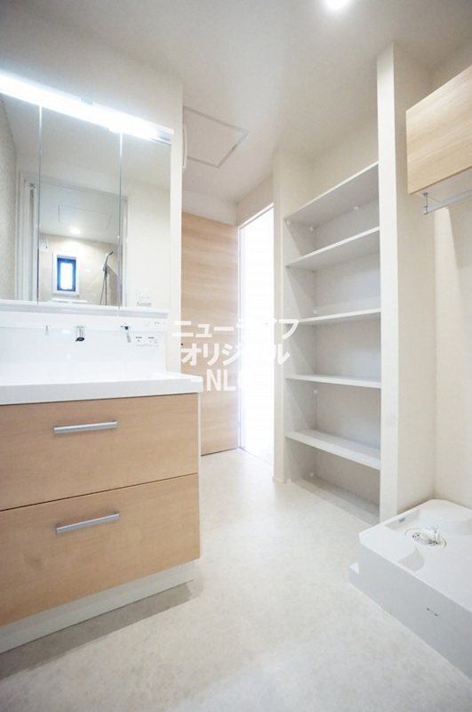 クレスト広田 洗面所