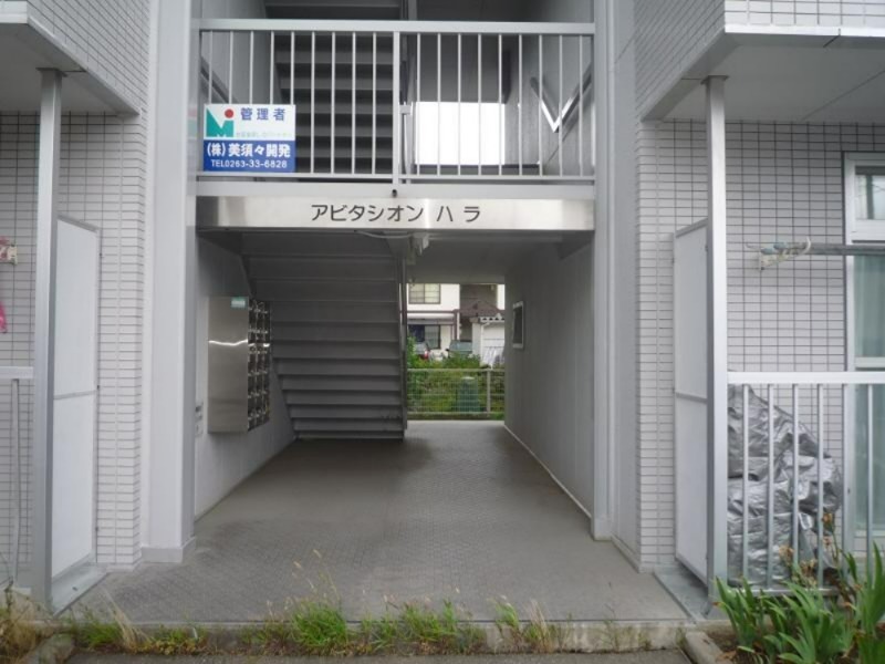 アビタシオンハラ エントランス