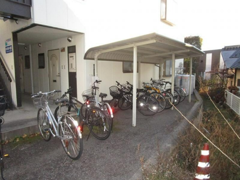 ガーデンパレスK 駐車場