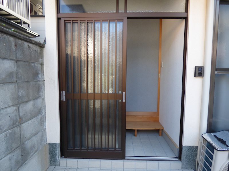 修学院中林町貸家 玄関