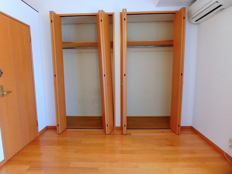 二条シェアハウス 収納