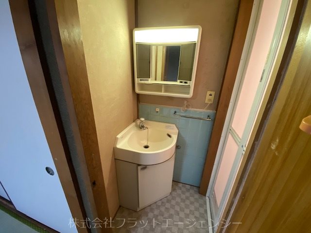 勧進橋町貸家 洗面所