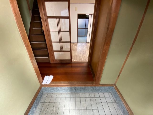 勧進橋町貸家 玄関