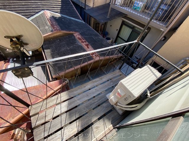 勧進橋町貸家 ベランダ