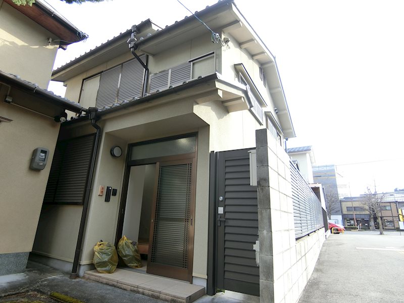 紫野上築山町貸家（15番） 外観