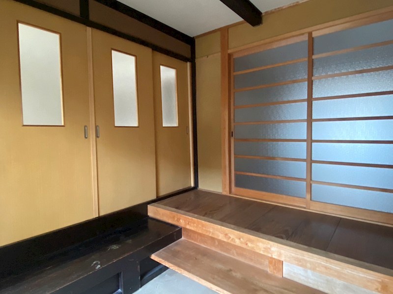 紫野上築山町貸家（33番） 玄関