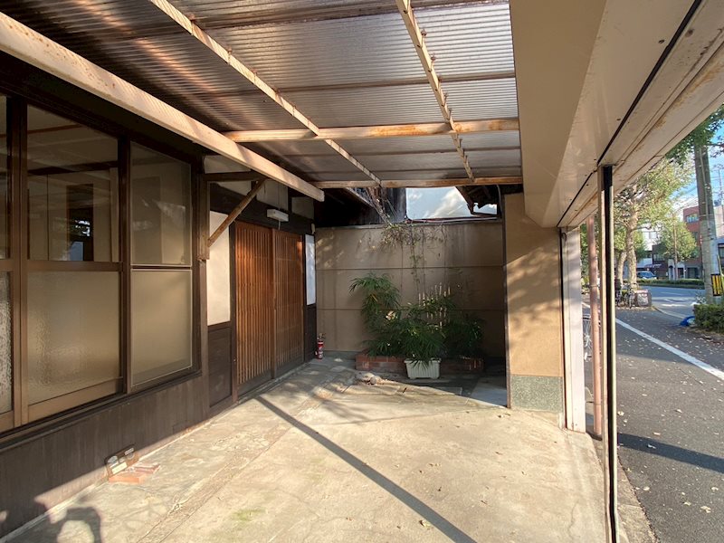 紫野上築山町貸家（33番） 駐車場