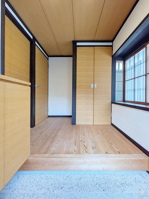 小山元町京町家 玄関