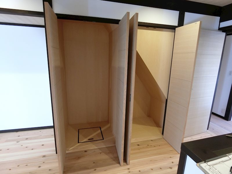 小山元町京町家 収納