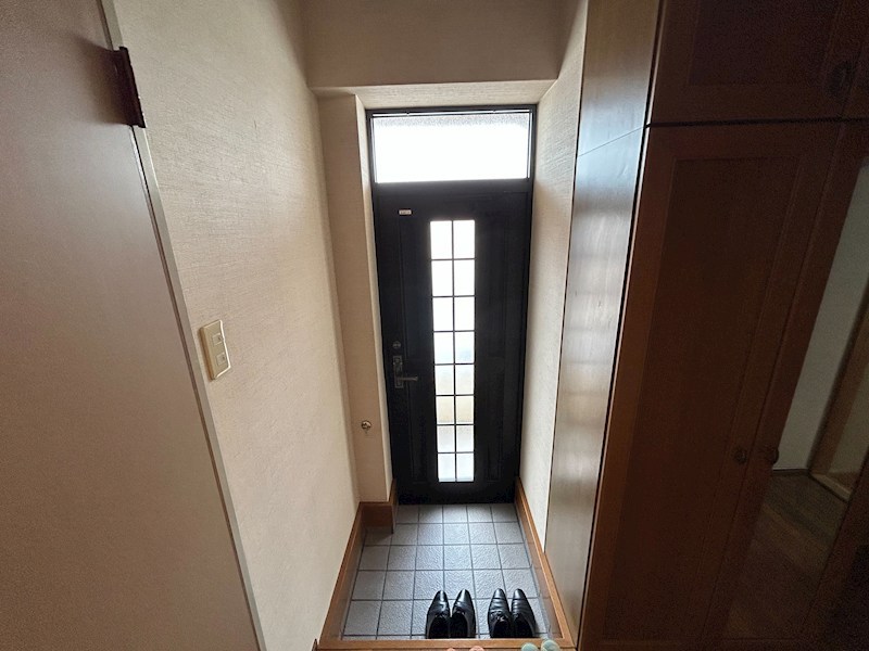 ホワイトハイツ 玄関