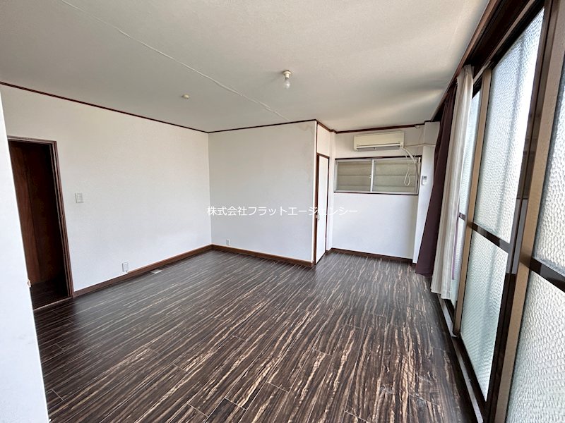 王様田中野神町貸家 ベッドルーム