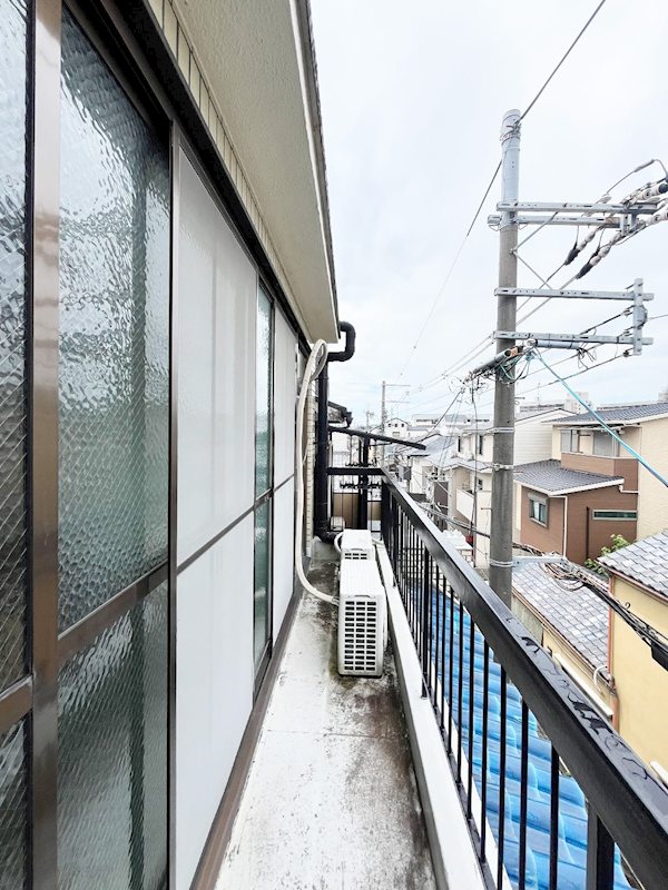 王様田中野神町貸家 ベランダ