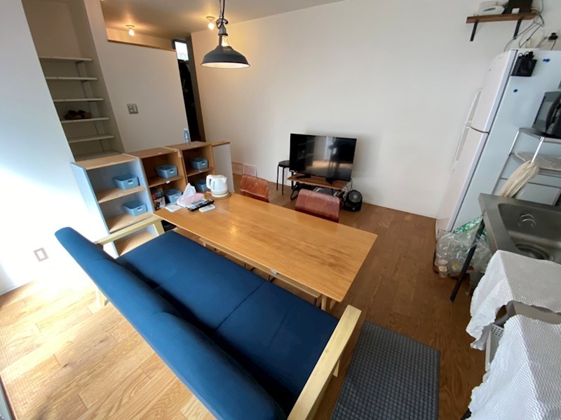 OPEN DOOR APARTMENT リビング