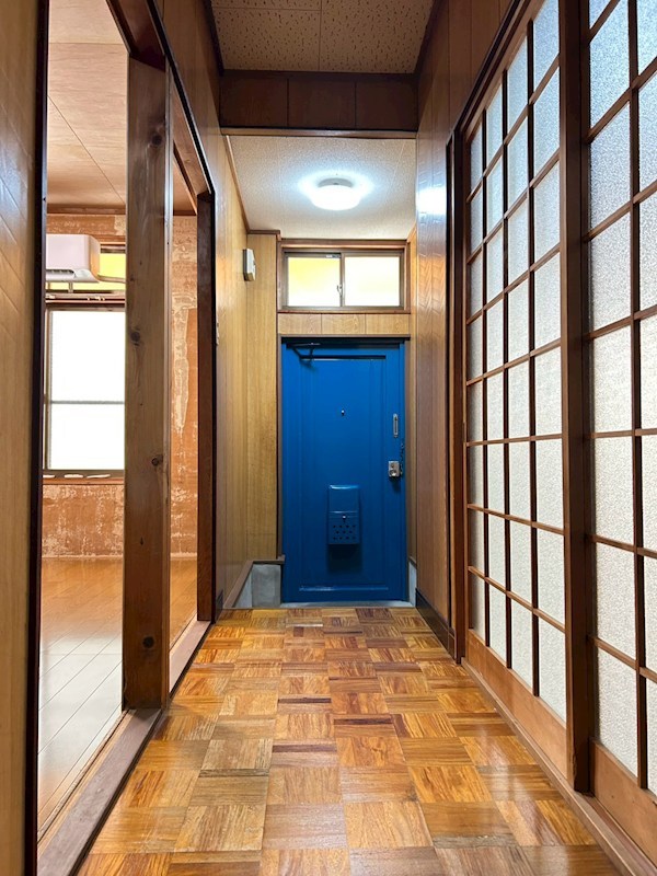 マンションつかさ 玄関