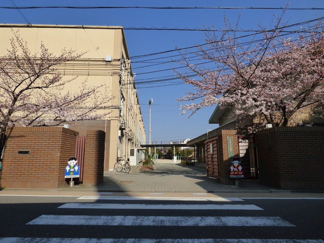 HEBEL MAISON 紫野 小学校