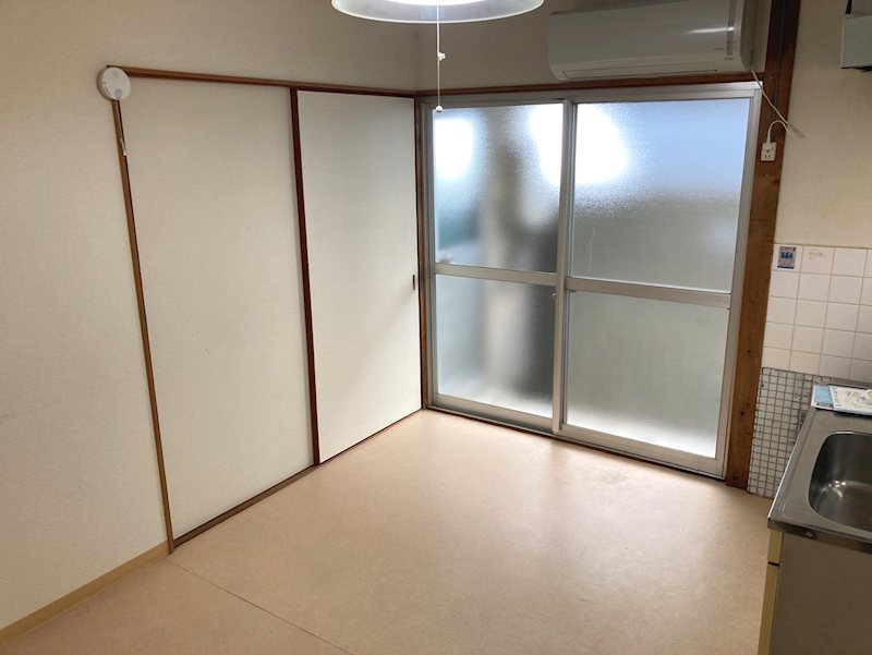 出雲路俵町貸家 リビング