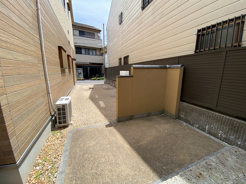吉田上阿達町貸家(7-19) エントランス