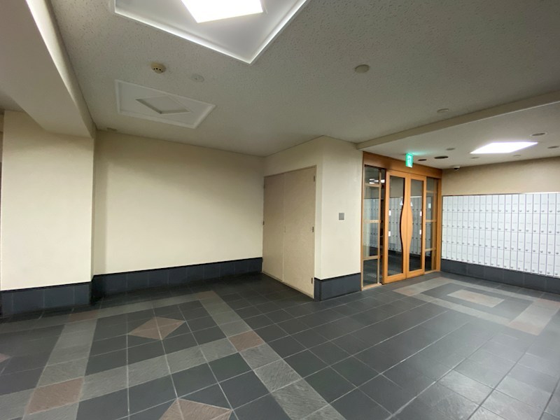 エスリード四条河原町 ロビー