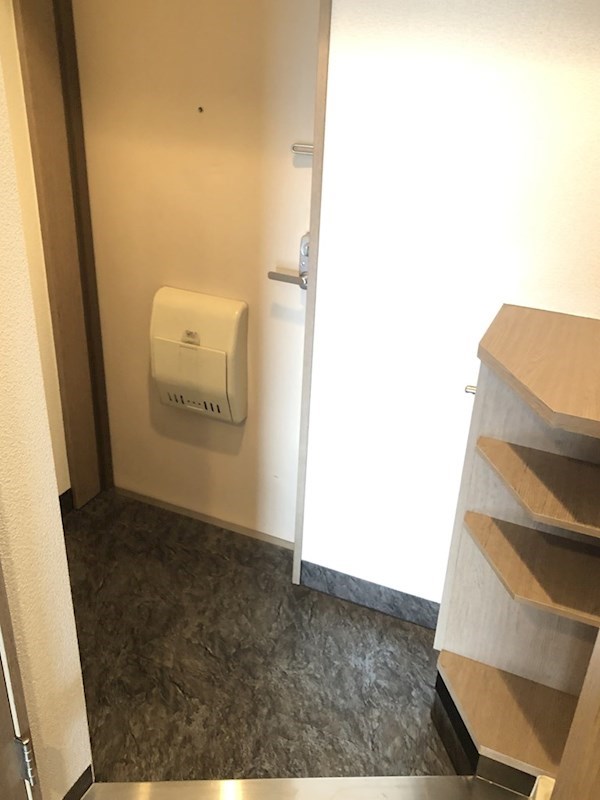 メゾン浅川台 玄関