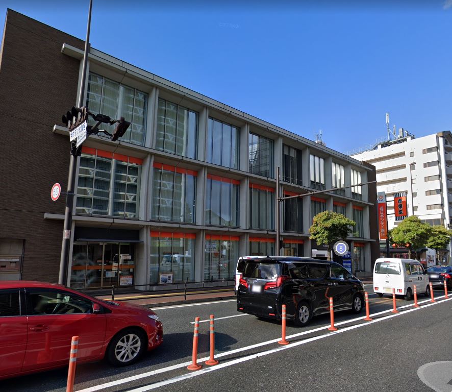 パレーシャル清水 銀行