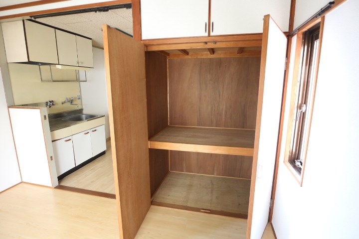 パレーシャル清水 収納