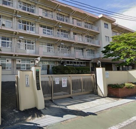 ロフトマンション本城東 小学校