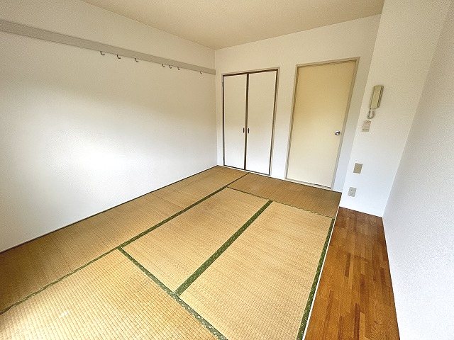 フレグランス浅川台 ベッドルーム
