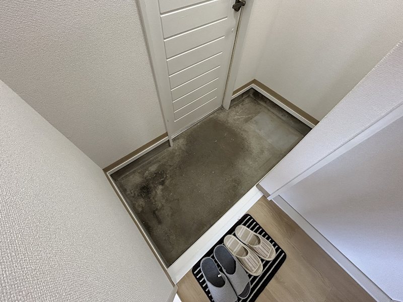 サンハイツ高見 玄関