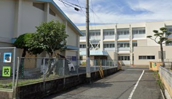 メゾン浅川台 小学校