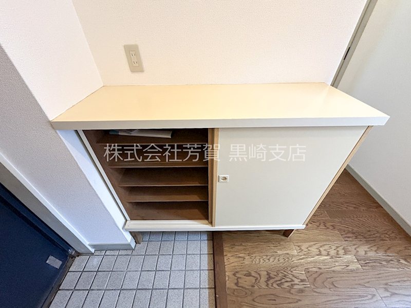 メルディアキューブやはた 玄関