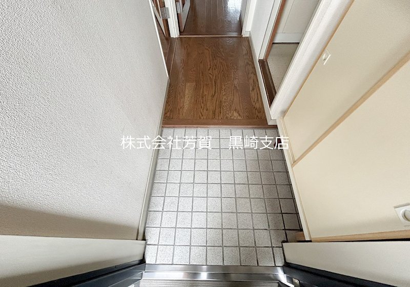 メルディアキューブやはた 玄関