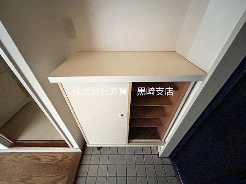 メルディアキューブやはた 玄関
