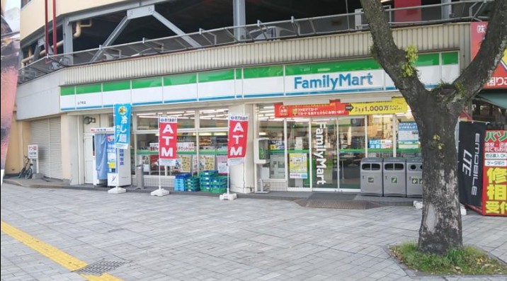 グリフィン横浜・山下公園弐番館 コンビニ