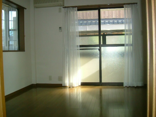 ティアラ町屋 リビング