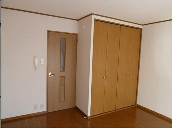 ベルハウス和地山B ベッドルーム