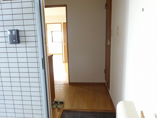 アーバン愛宕 玄関