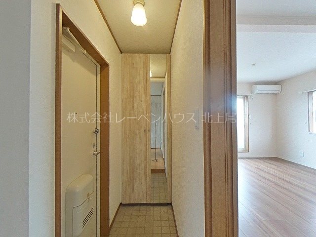 ガーデンヒルズ北上尾Ａ 玄関